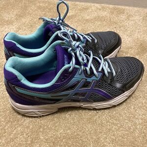 Women’s Grey & Purple ASICS Running Shoe 9.5